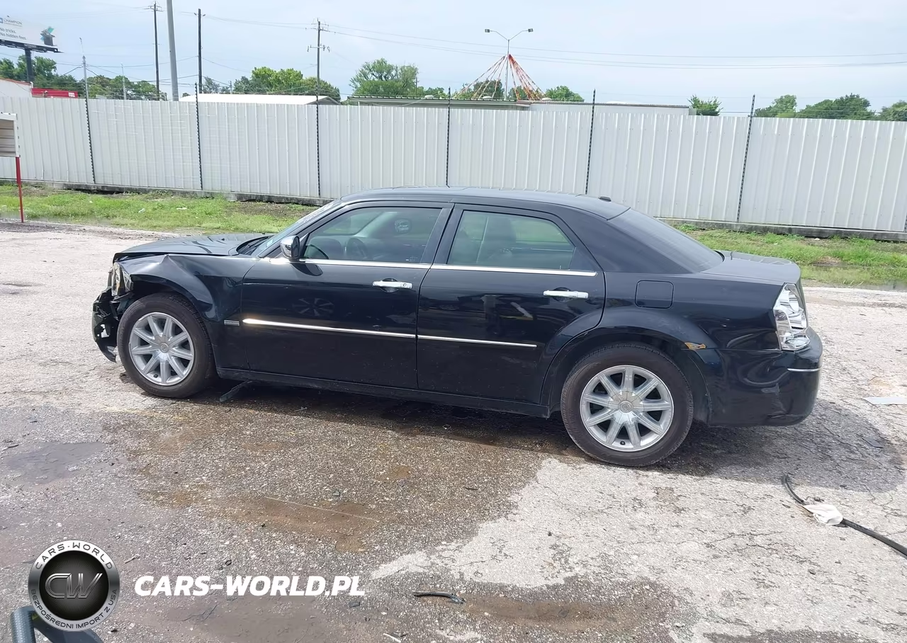 2010 Chrysler 300 Touring-Signature Series-Executive Series VIN:2C3CA5CV0AH330656 - 13
