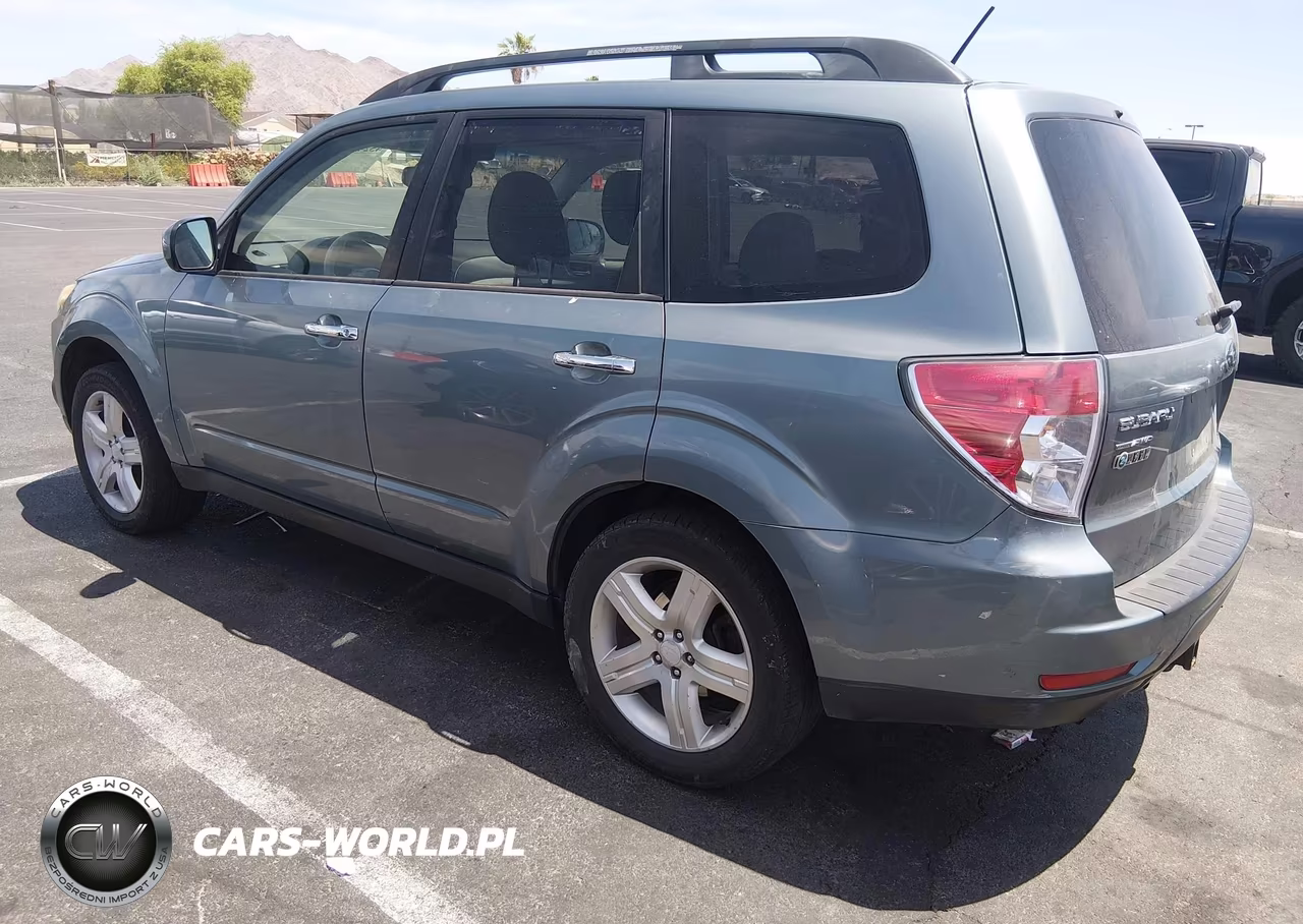 2010 Subaru Forester 2.5X Premium VIN:JF2SH6CC8AG762335 - 3