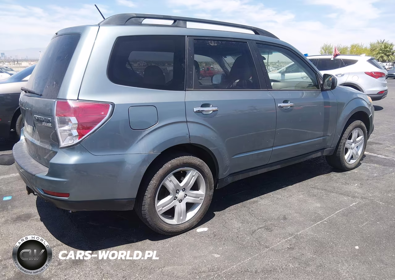 2010 Subaru Forester 2.5X Premium VIN:JF2SH6CC8AG762335 - 4
