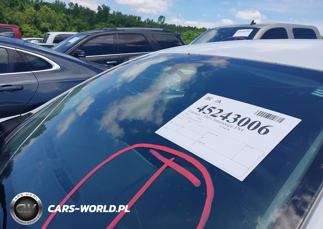 2016 Ford Fusion S VIN:3FA6P0G7XGR261077 - 14