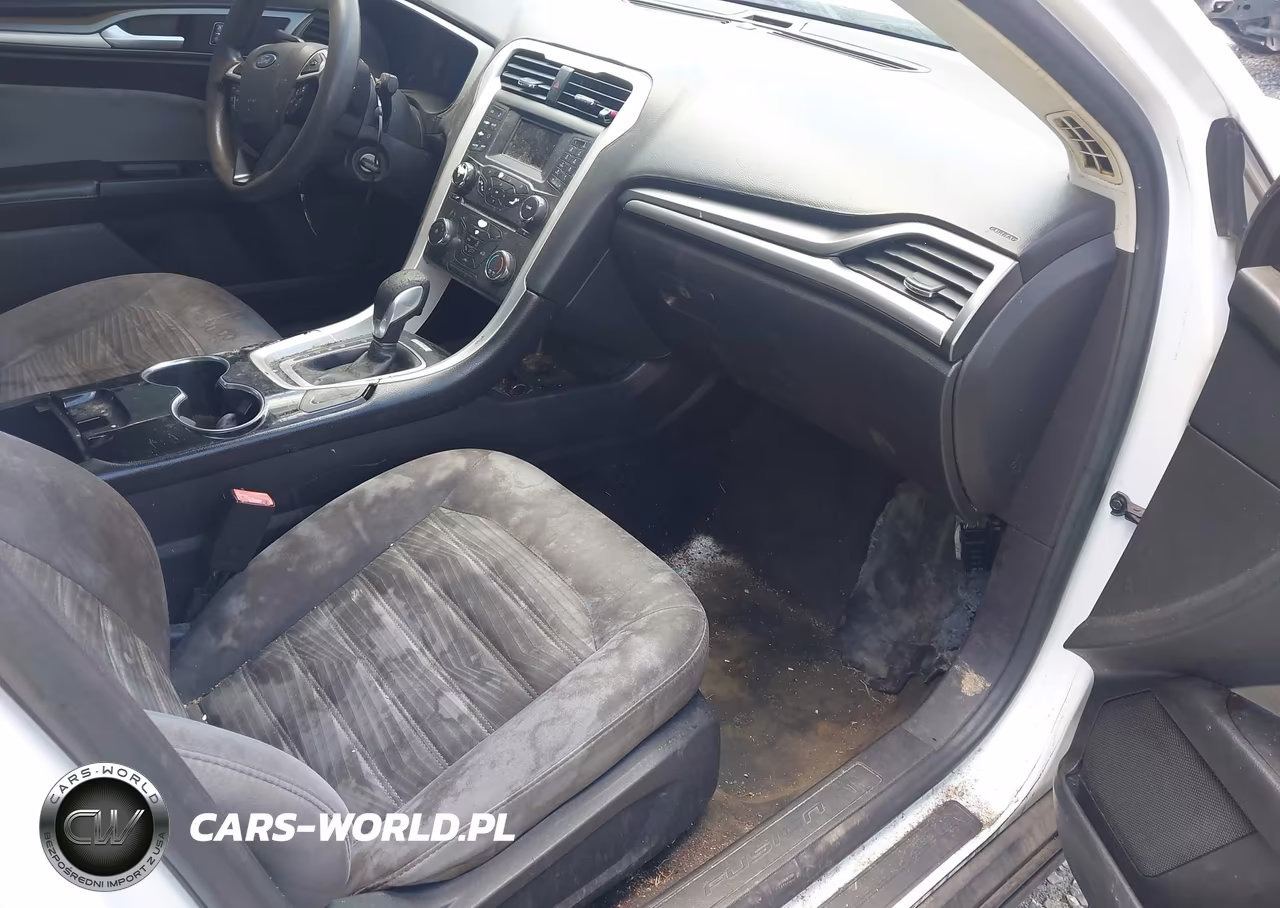 2016 Ford Fusion S VIN:3FA6P0G7XGR261077 - 5