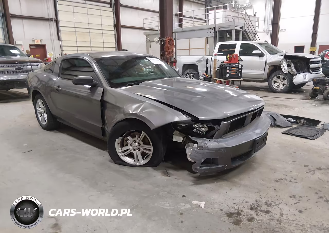 2011 Ford Mustang V6