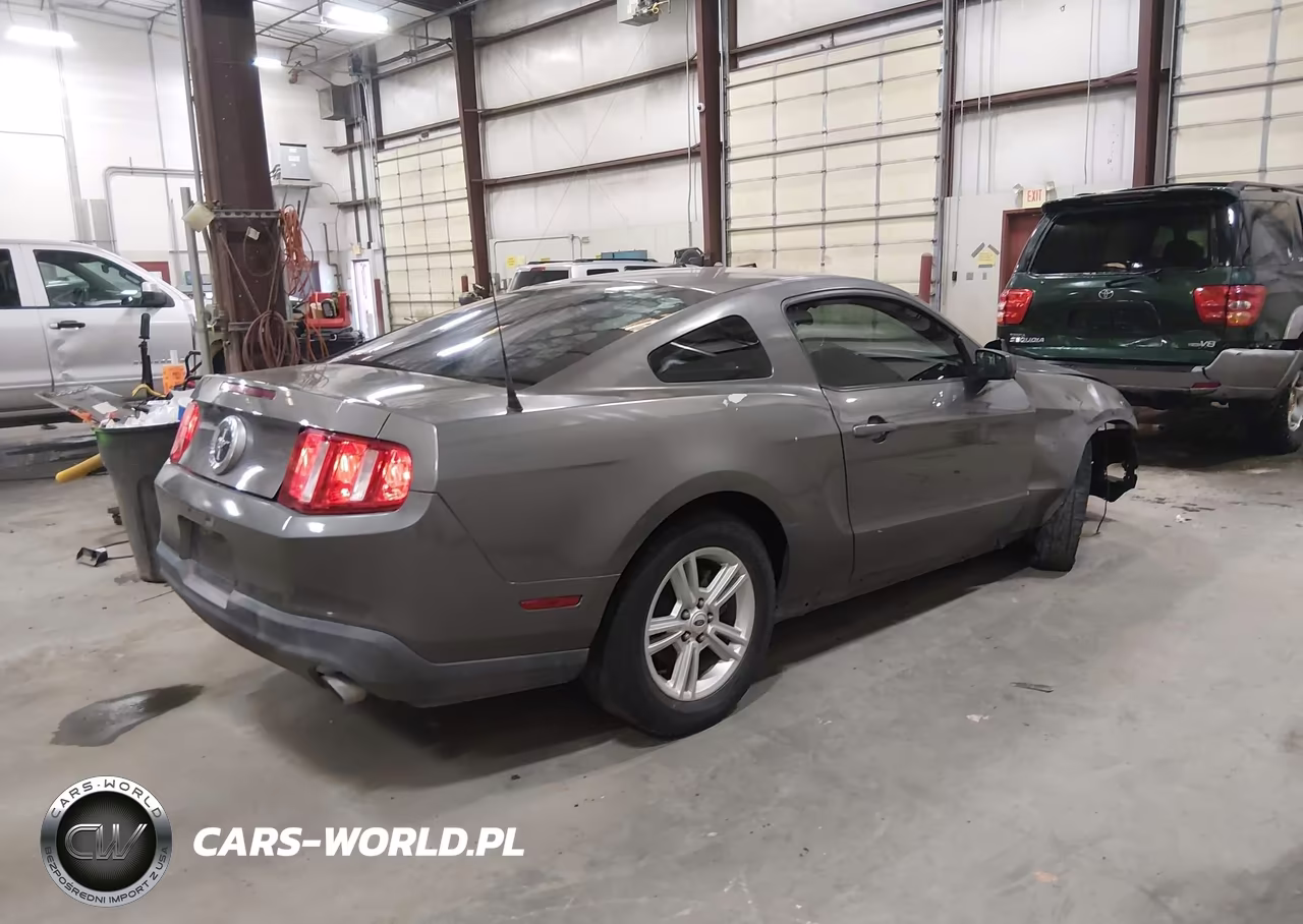 2011 Ford Mustang V6 VIN:1ZVBP8AM5B5165565 - 4