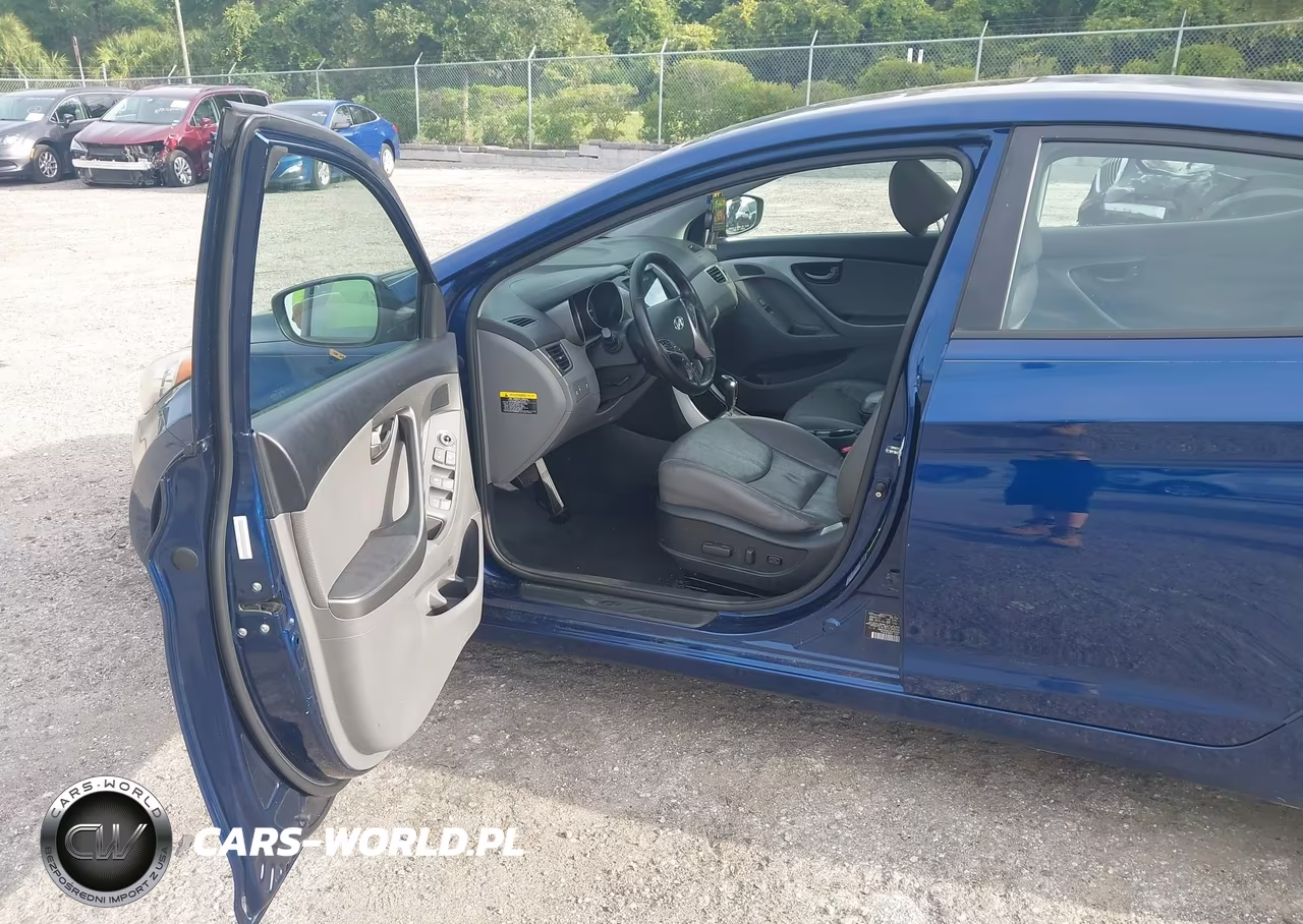 2013 Hyundai Elantra Limited VIN:KMHDH4AE3DU839999 - 5