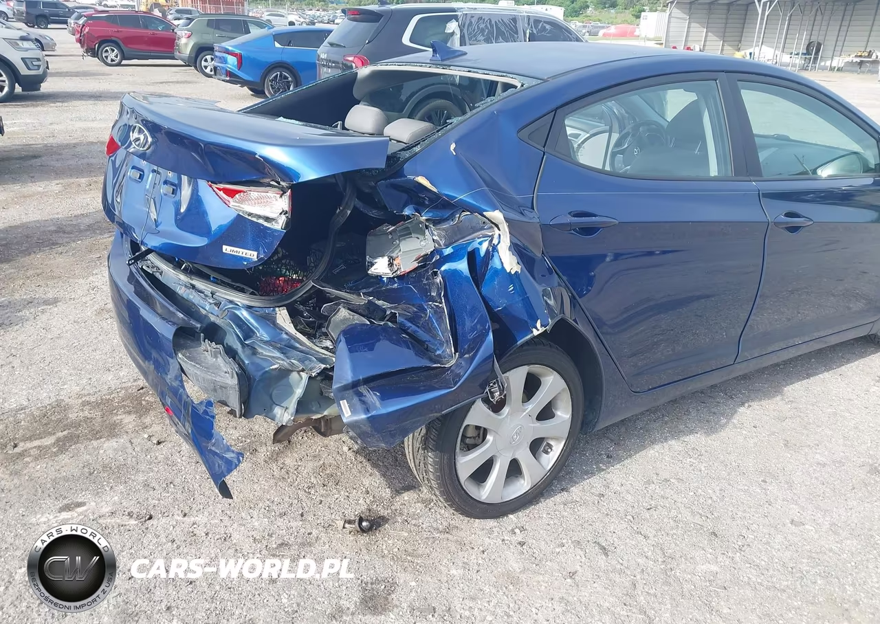 2013 Hyundai Elantra Limited VIN:KMHDH4AE3DU839999 - 6