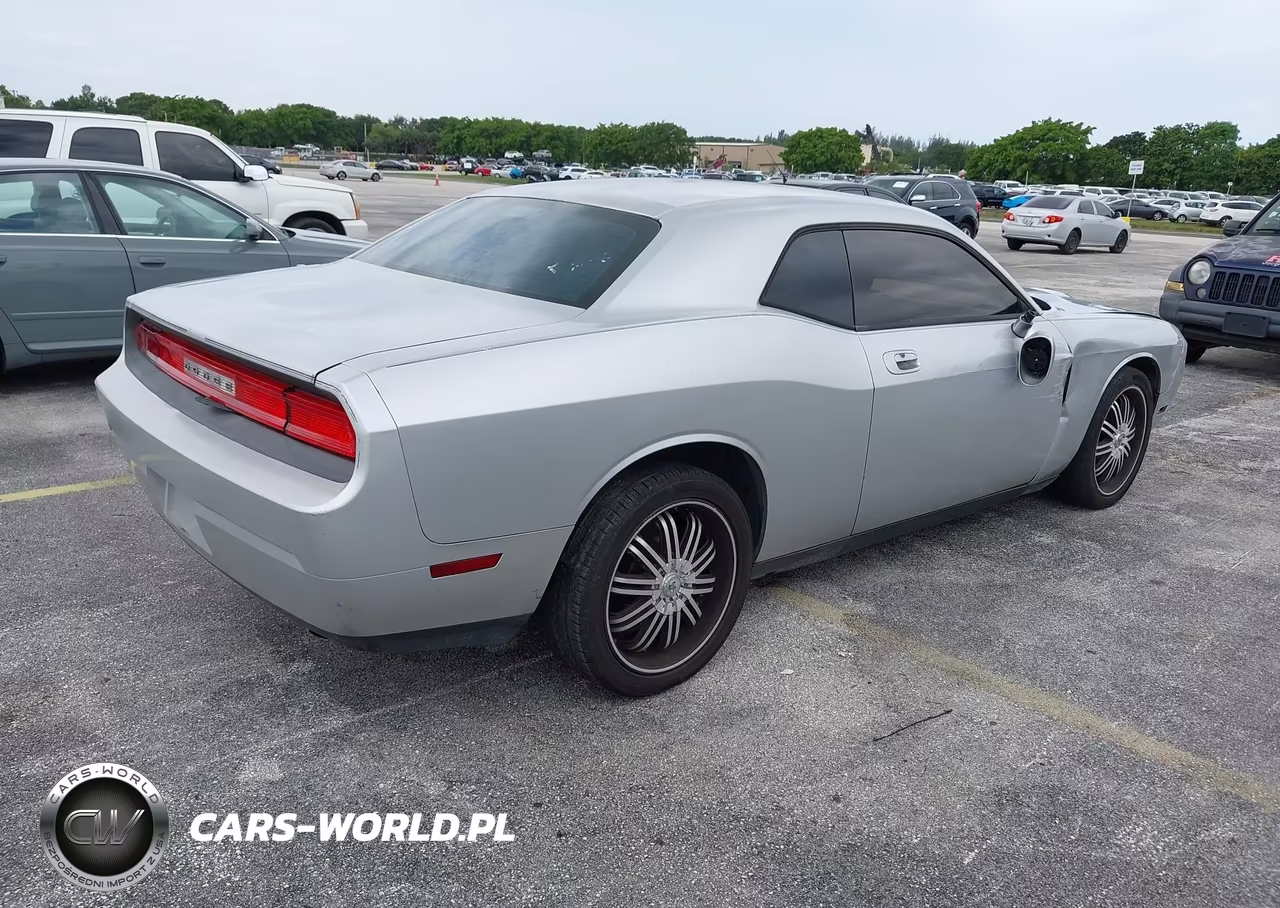 2010 Dodge Challenger Se VIN:2B3CJ4DV4AH291818 - 4