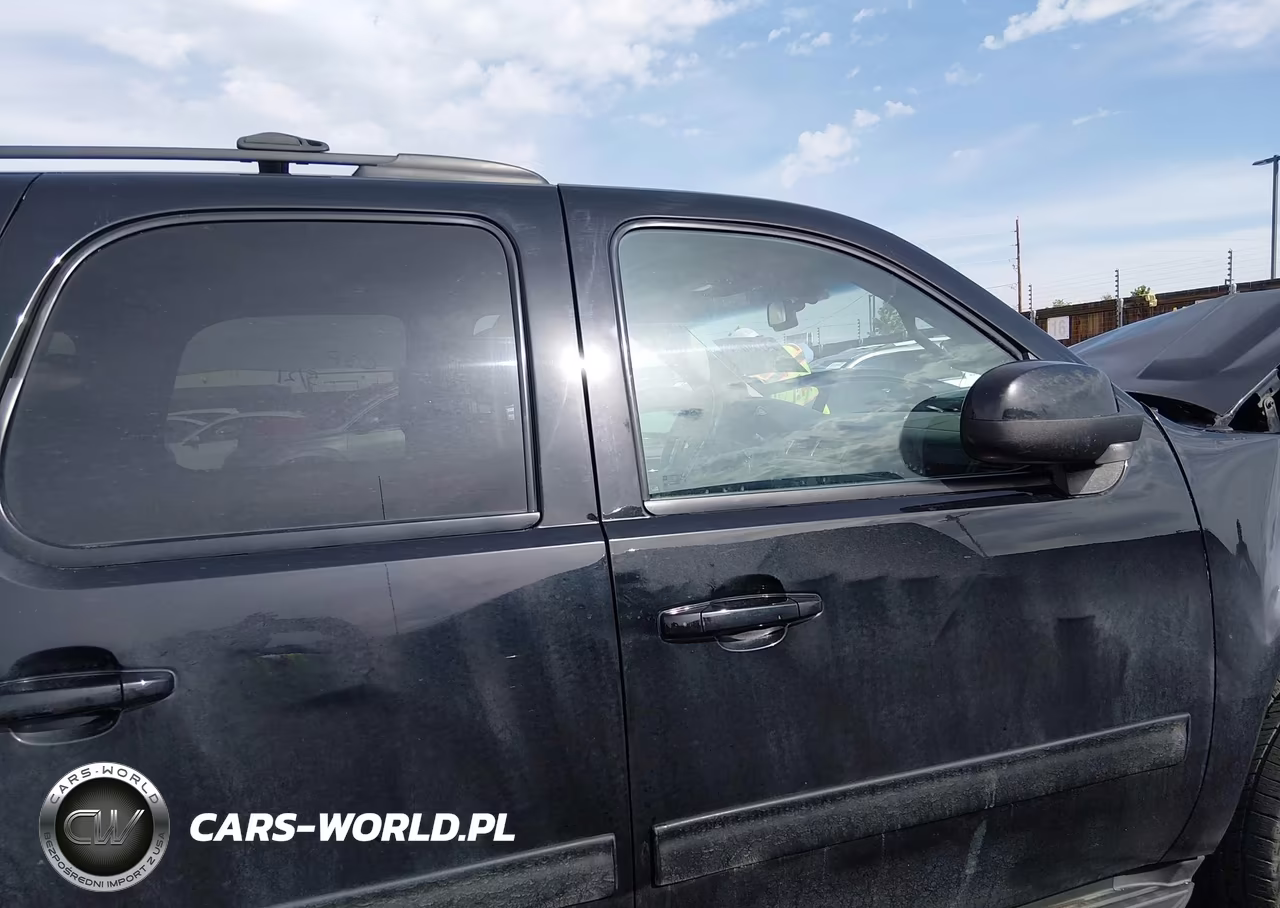 2014 Chevrolet Tahoe Lt VIN:1GNSKBE01ER166271 - 13