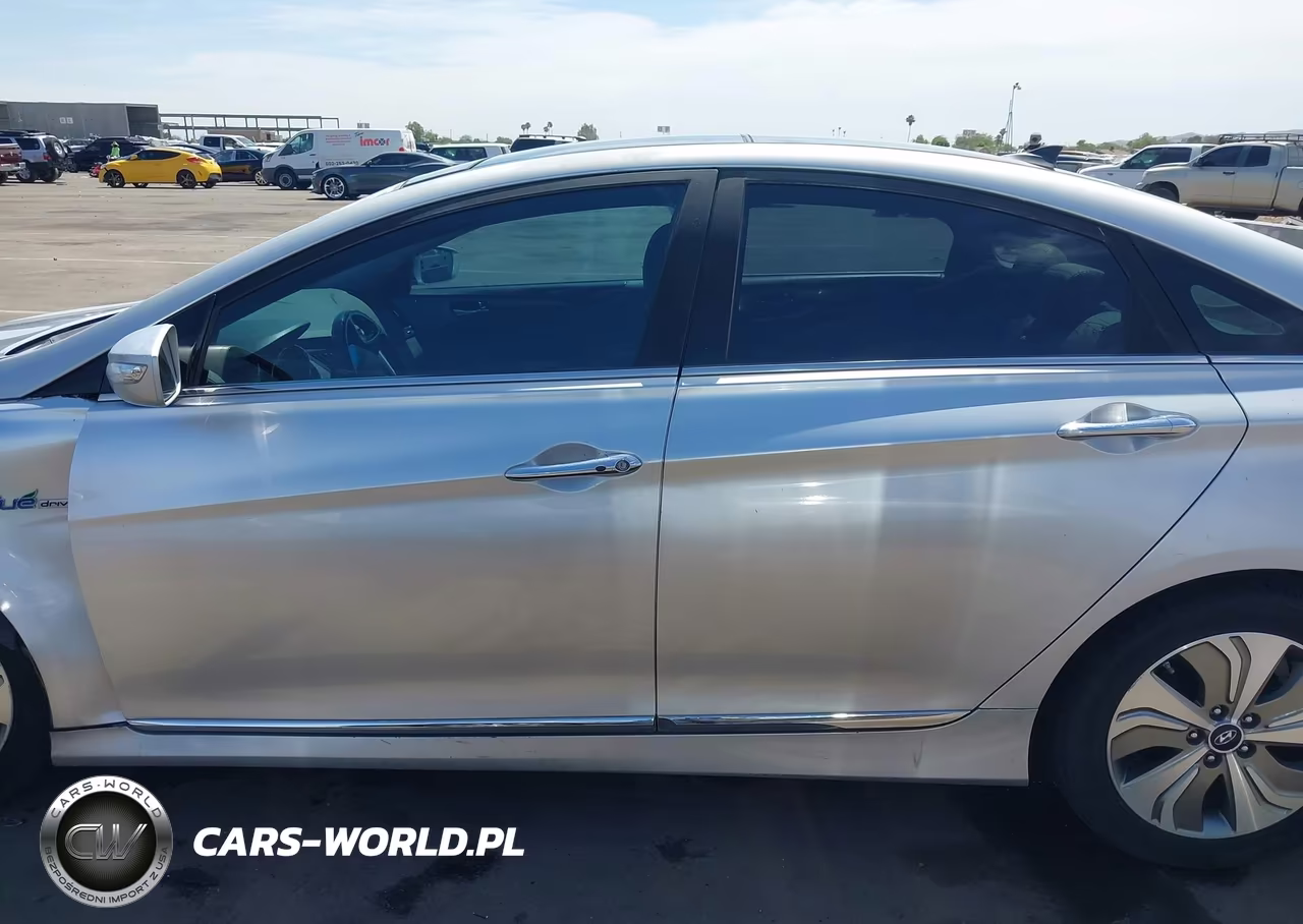 2014 Hyundai Sonata Hybrid Limited VIN:KMHEC4A48EA107056 - 15