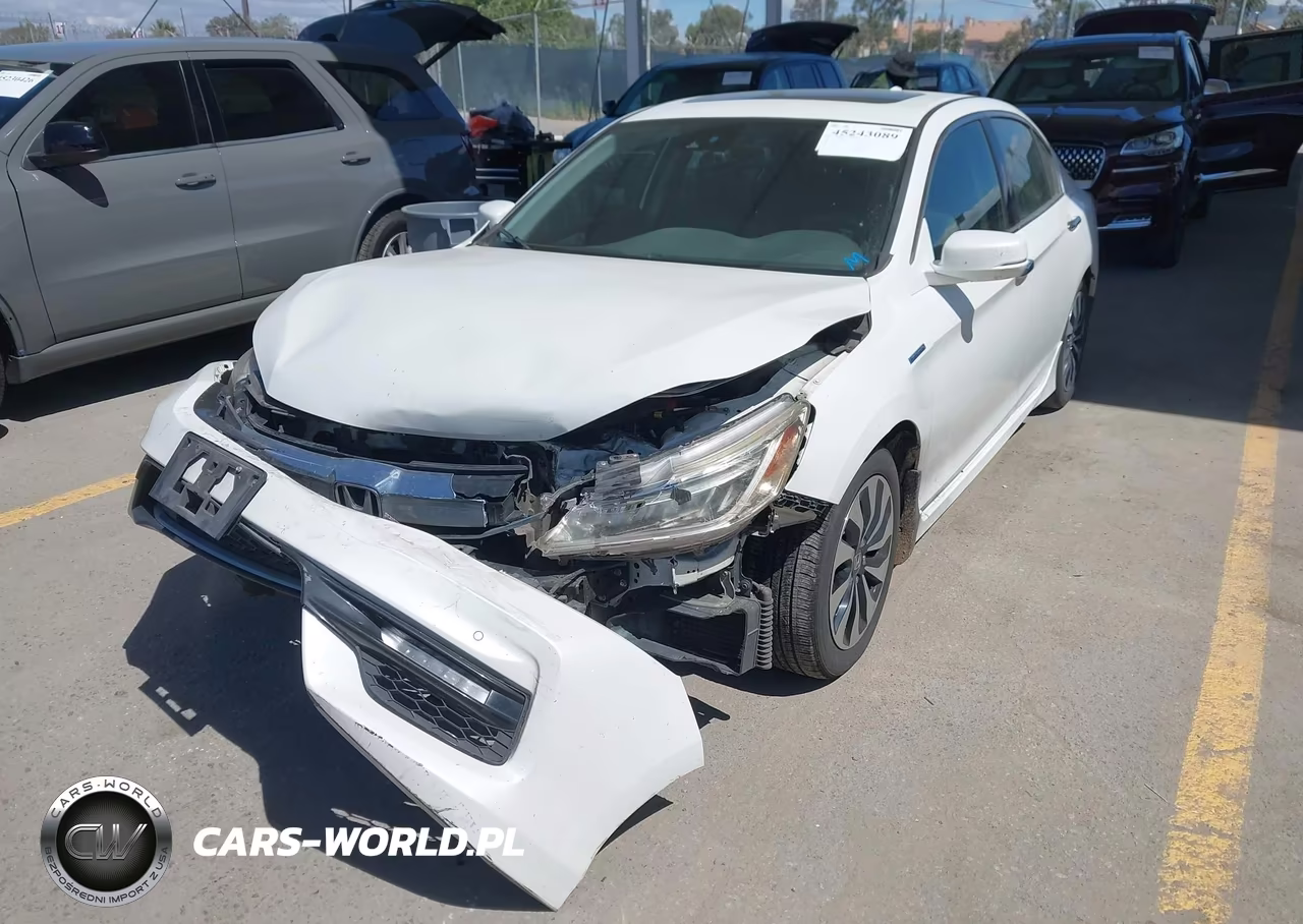 2017 Honda Accord Hybrid Touring VIN:JHMCR6F76HC026752 - 2