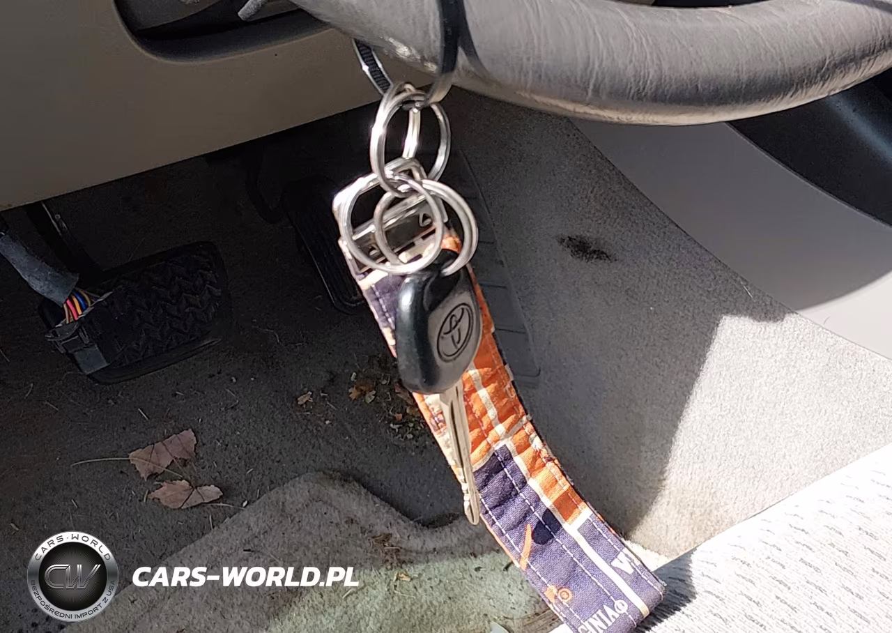 2003 Toyota Camry Le V6 VIN:4T1BF30K63U546210 - 11