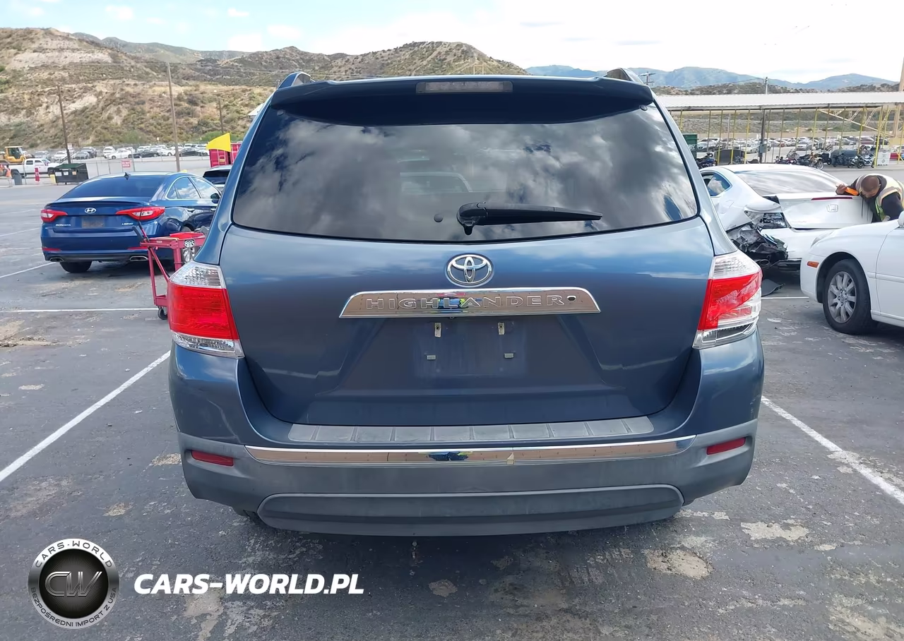 2012 Toyota Highlander Base V6 VIN:5TDZK3EH8CS089495 - 17