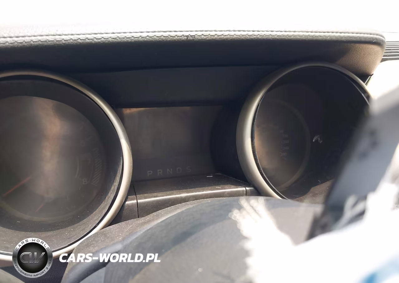 2021 Ford Mustang VIN:1FATP8UH6M5103607 - 7