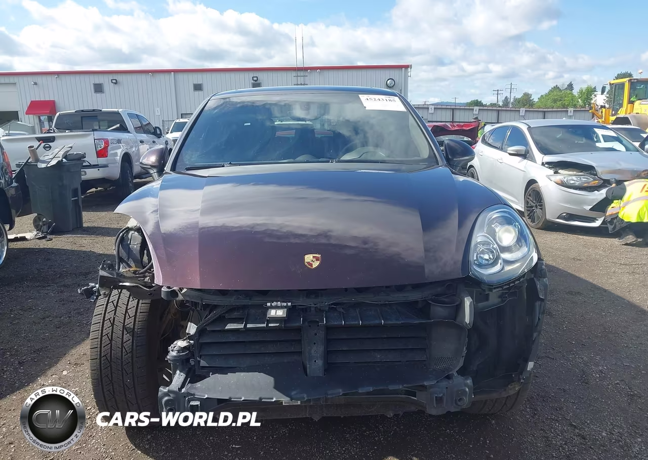 2018 Porsche Cayenne Platinum Edition VIN:WP1AA2A24JKA02402 - 13
