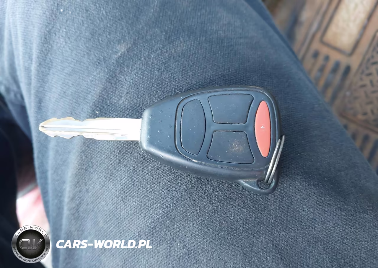 2007 Chrysler 300C VIN:2C3KA63H67H684315 - 11