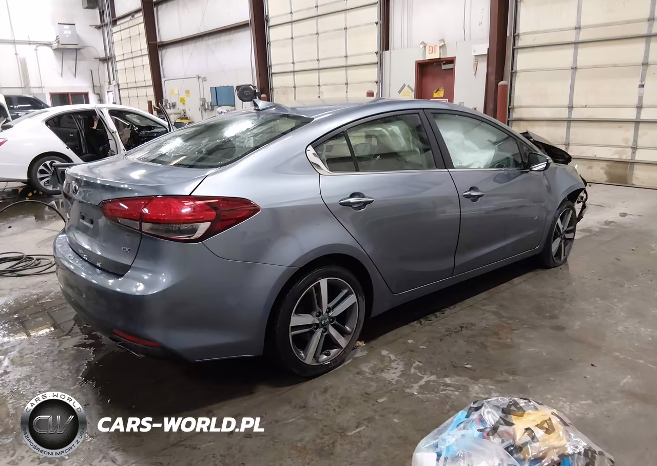 2017 Kia Forte Ex VIN:3KPFL4A8XHE110666 - 4