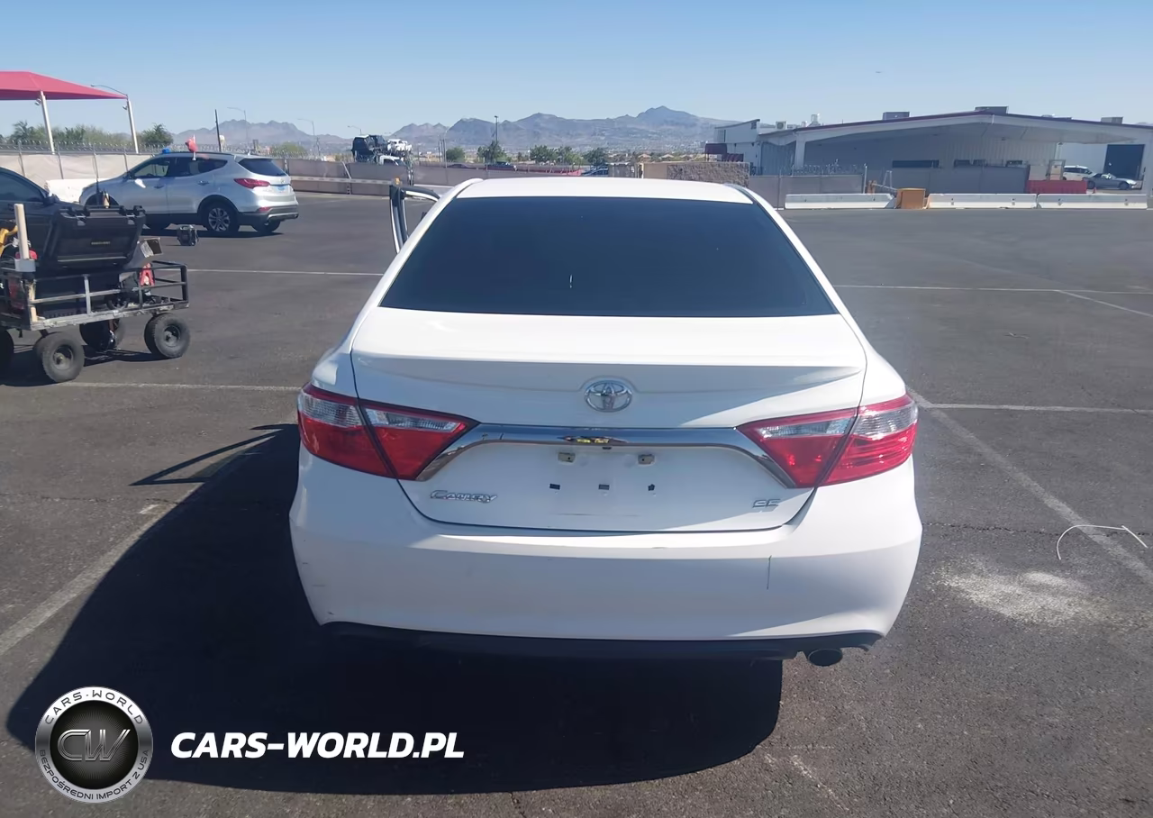 2016 Toyota Camry Se VIN:4T1BF1FK2GU263112 - 16