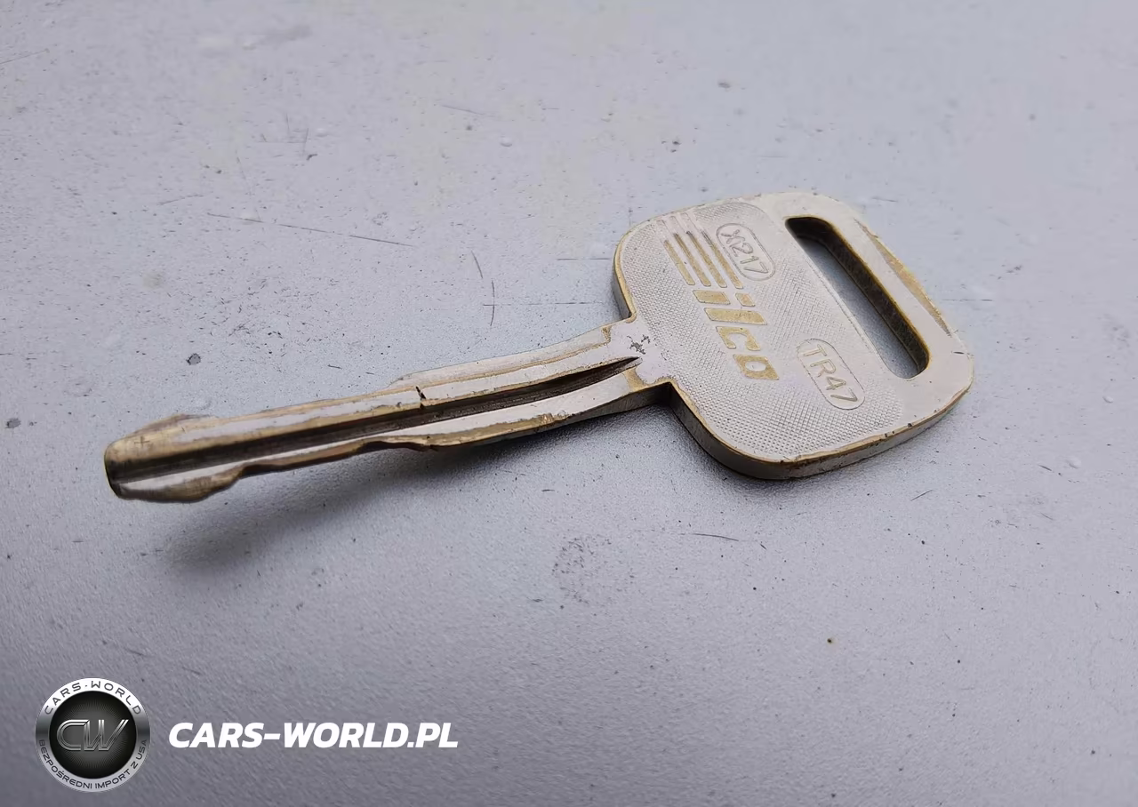 2001 Toyota Camry Le VIN:4T1BG22K81U101923 - 11