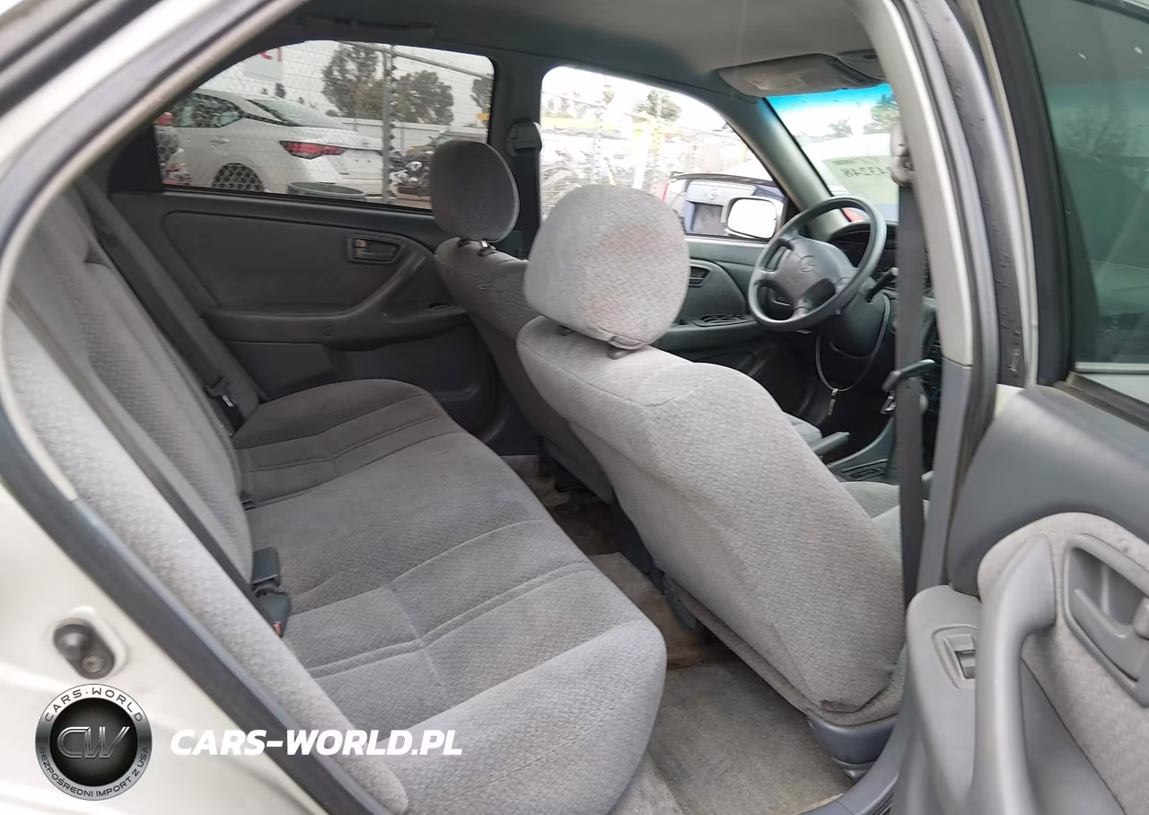 2001 Toyota Camry Le VIN:4T1BG22K81U101923 - 8