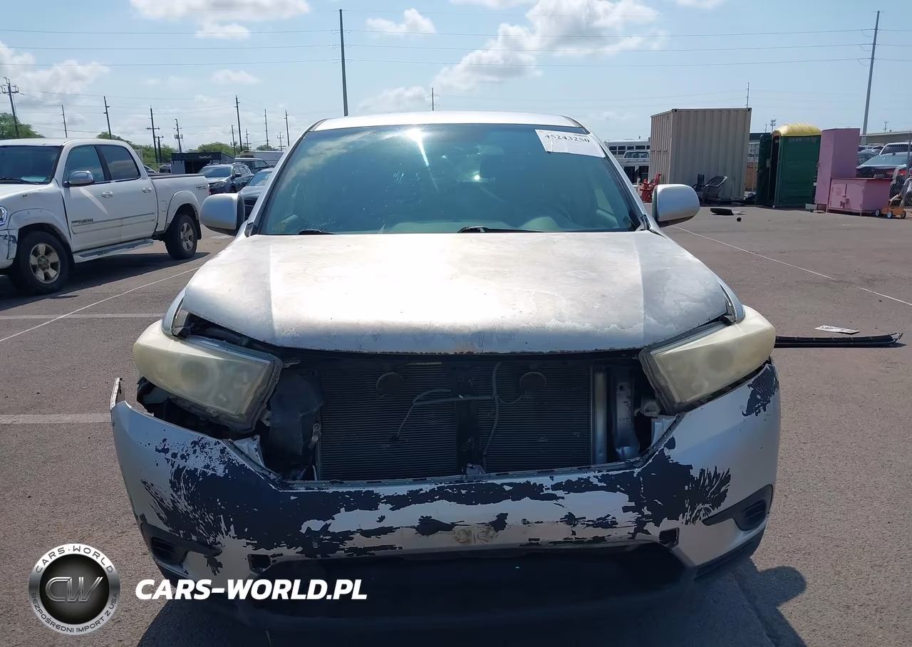 2013 Toyota Highlander Base Plus VIN:5TDZA3EH0DS031577 - 13