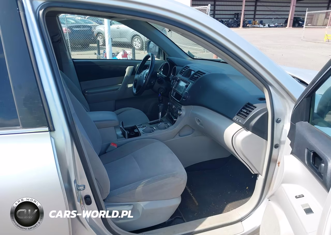 2013 Toyota Highlander Base Plus VIN:5TDZA3EH0DS031577 - 5