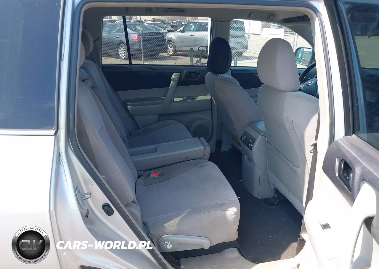 2013 Toyota Highlander Base Plus VIN:5TDZA3EH0DS031577 - 8