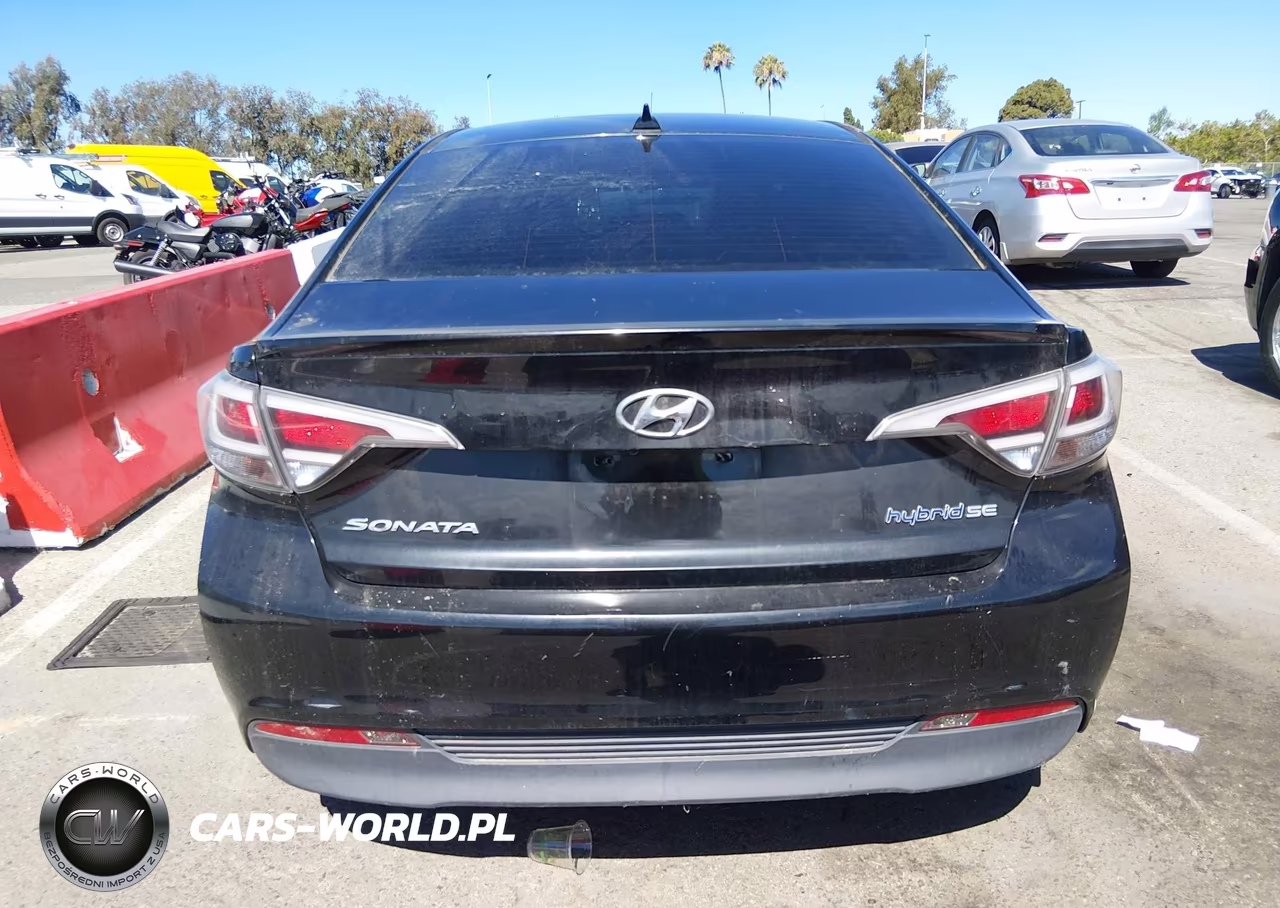 2017 Hyundai Sonata Hybrid Se VIN:KMHE24L3XHA064190 - 16