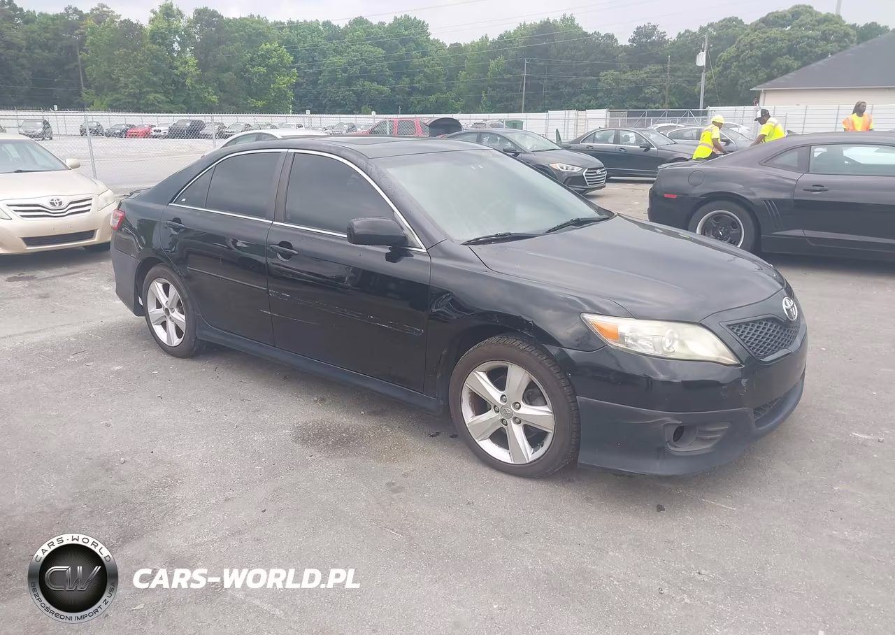 2010 Toyota Camry Se – zdjęcie 1 z 11