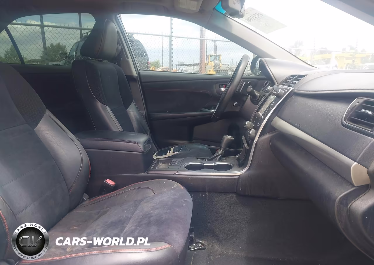2016 Toyota Camry Xse VIN:4T1BF1FK7GU600339 - 5
