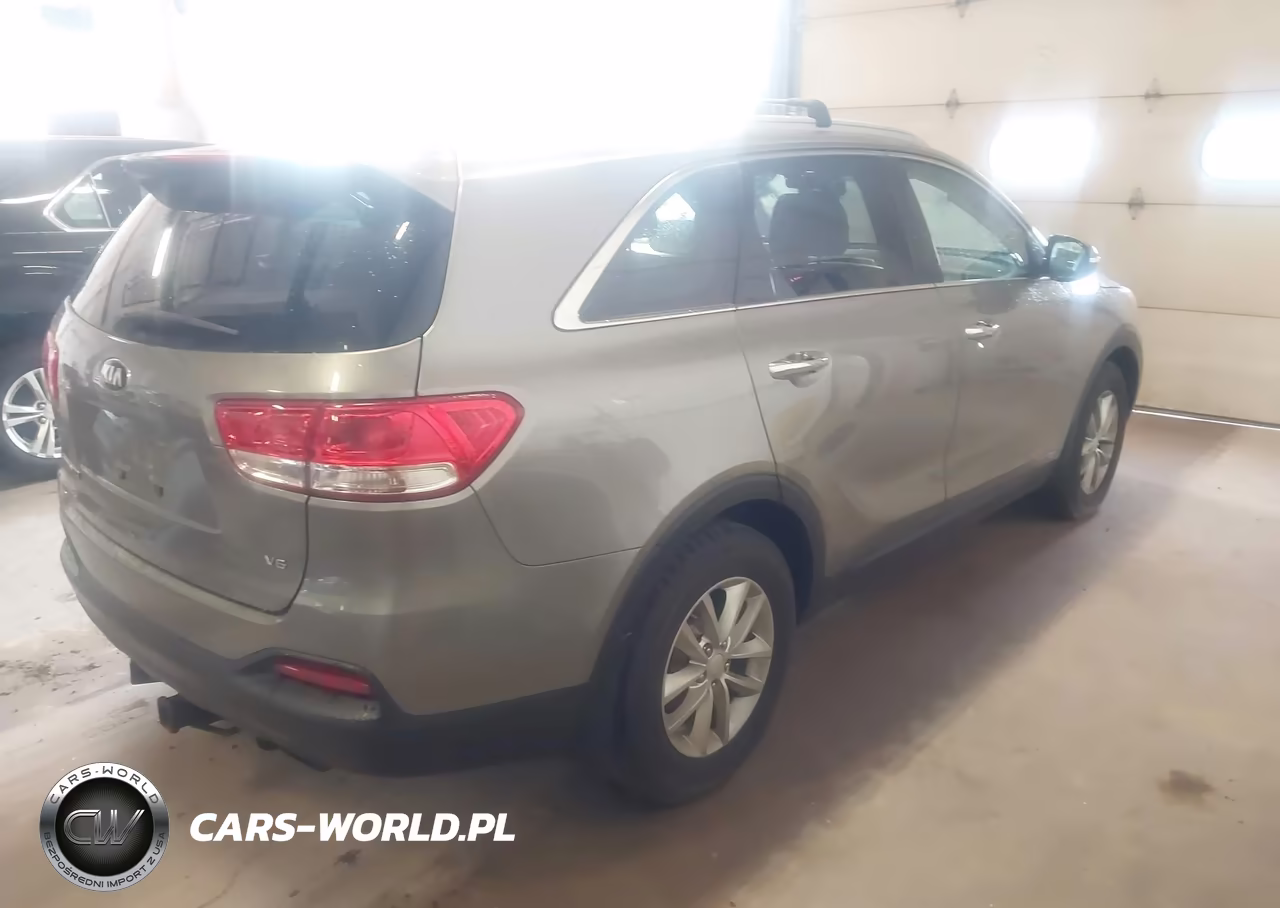 2017 Kia Sorento 3.3L Lx VIN:5XYPGDA52HG205191 - 4