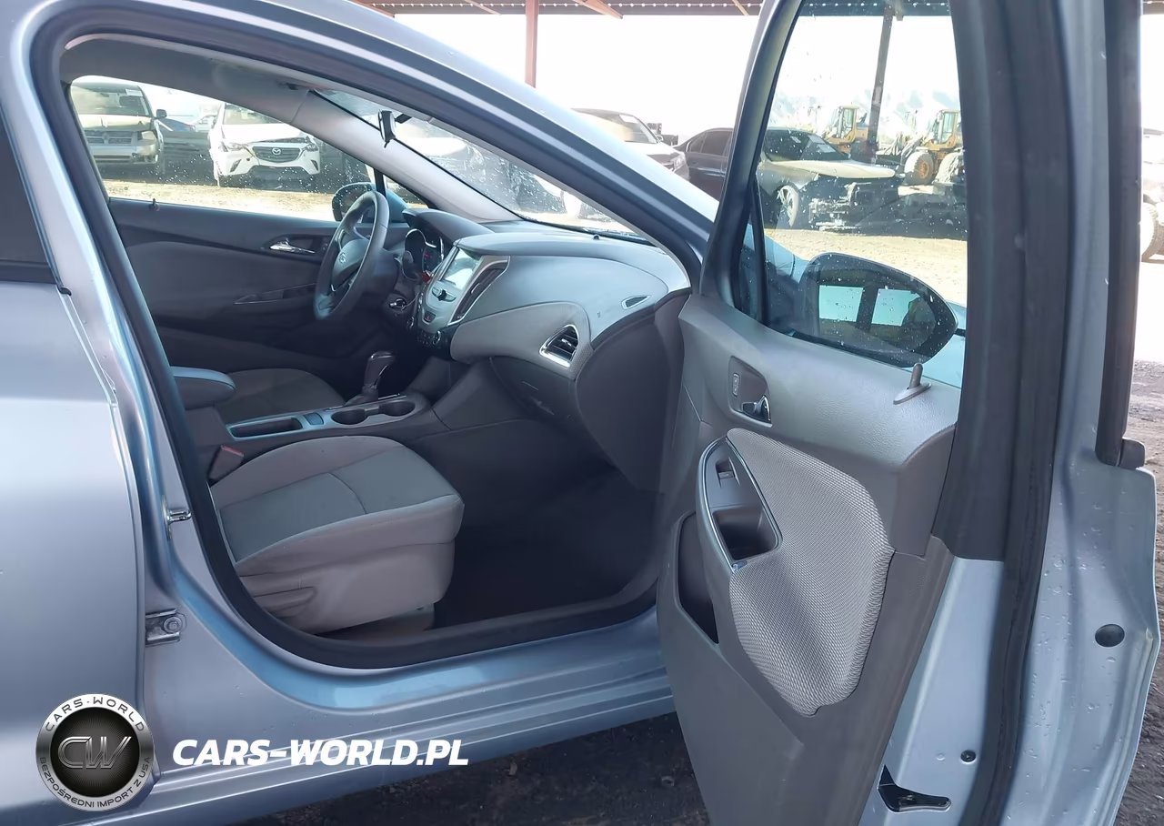2018 Chevrolet Cruze Ls Auto VIN:1G1BC5SM6J7137409 - 5