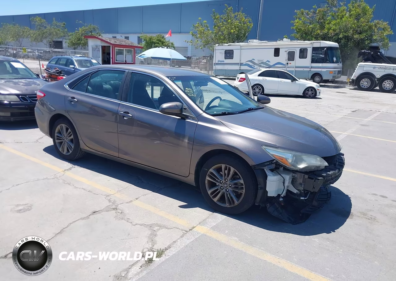 2017 Toyota Camry Se – zdjęcie 1 z 18