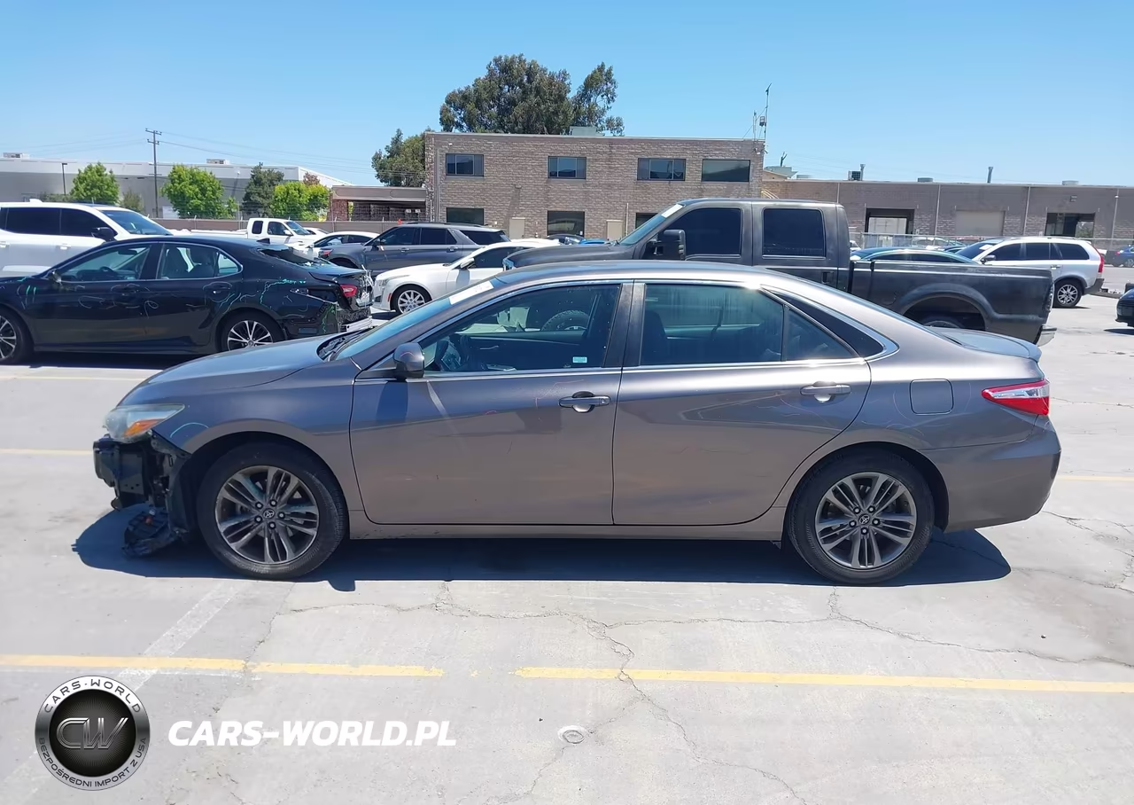 2017 Toyota Camry Se VIN:4T1BF1FK6HU669329 - 15