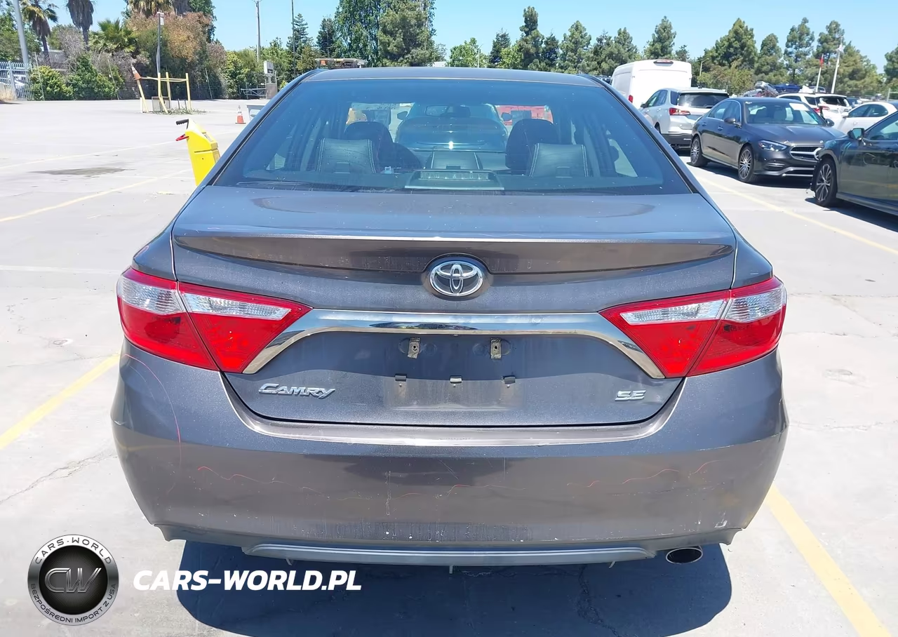 2017 Toyota Camry Se VIN:4T1BF1FK6HU669329 - 17