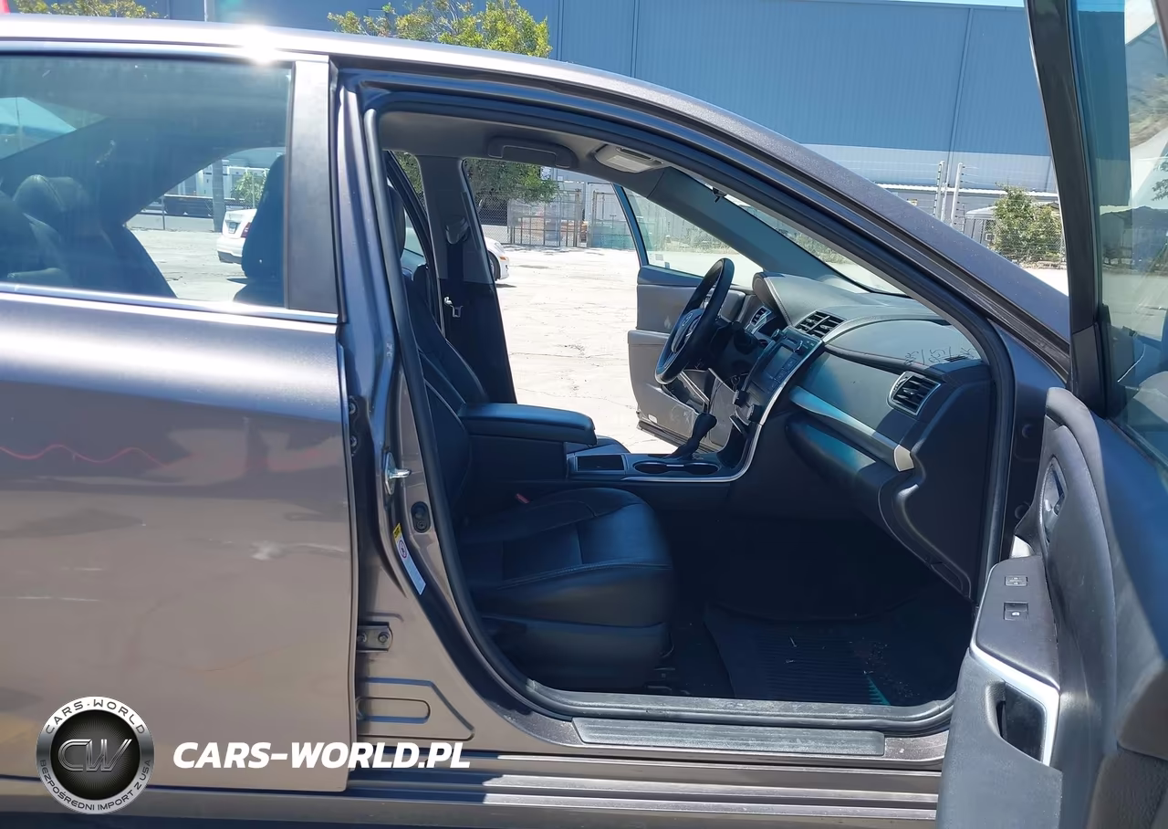 2017 Toyota Camry Se VIN:4T1BF1FK6HU669329 - 5