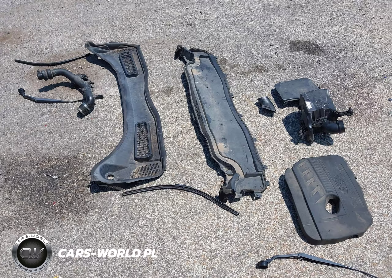 2017 Ford Escape Se VIN:1FMCU0GD7HUC63564 - 12