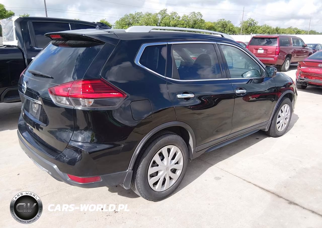 2017 Nissan Rogue S VIN:5N1AT2MT5HC778859 - 4