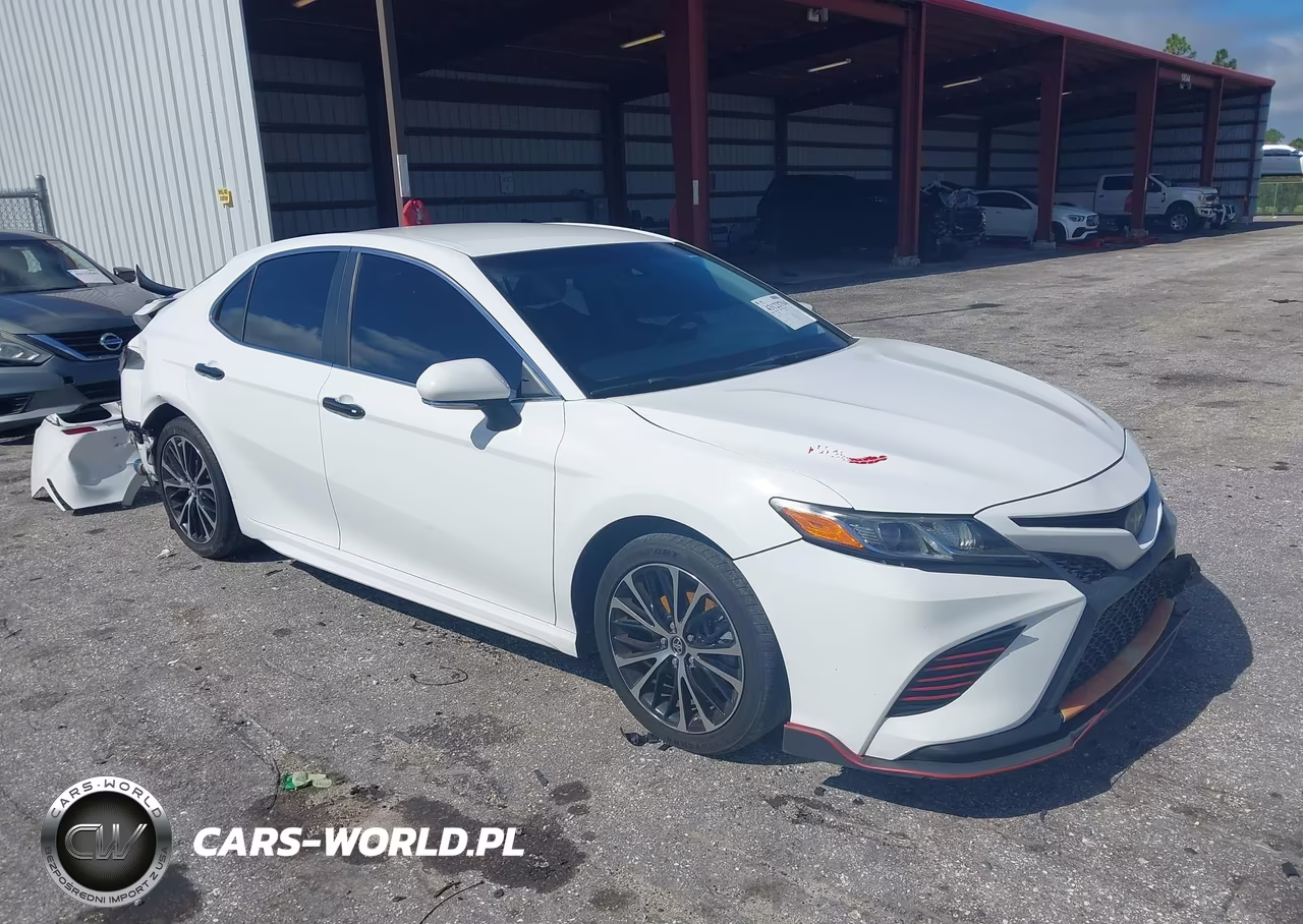 2018 Toyota Camry Se – zdjęcie 1 z 19