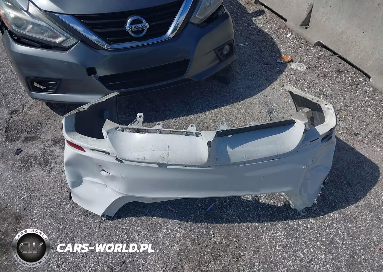 2018 Toyota Camry Se VIN:4T1B11HK5JU043708 - 12