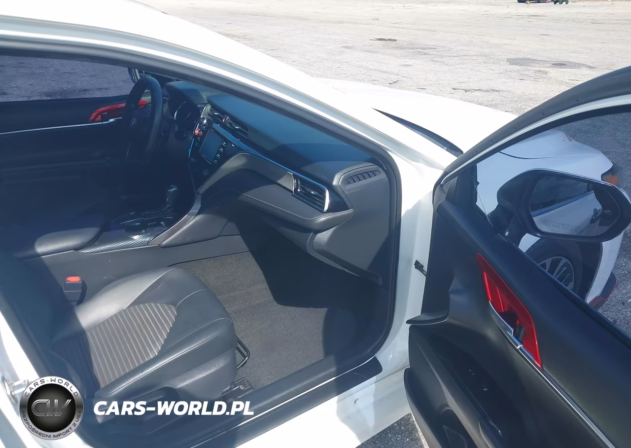 2018 Toyota Camry Se VIN:4T1B11HK5JU043708 - 5