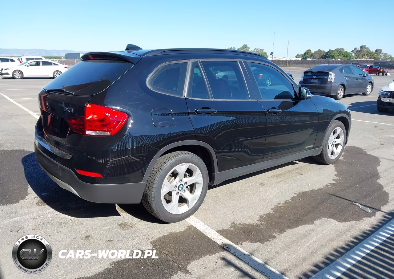 2015 BMW X1 Sdrive28I VIN:WBAVM1C5XFV498966 - 4