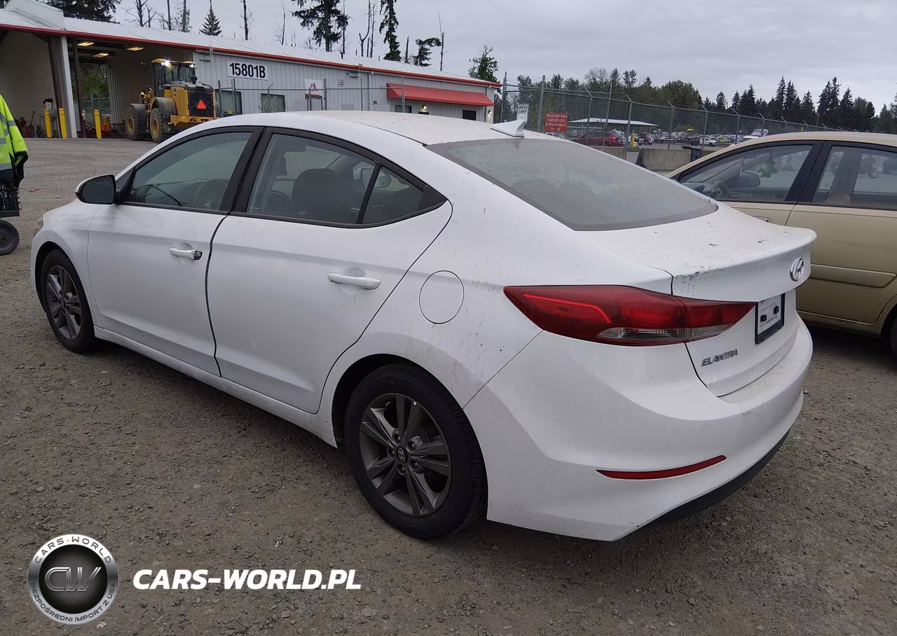 2018 Hyundai Elantra Sel VIN:5NPD84LFXJH299793 - 3
