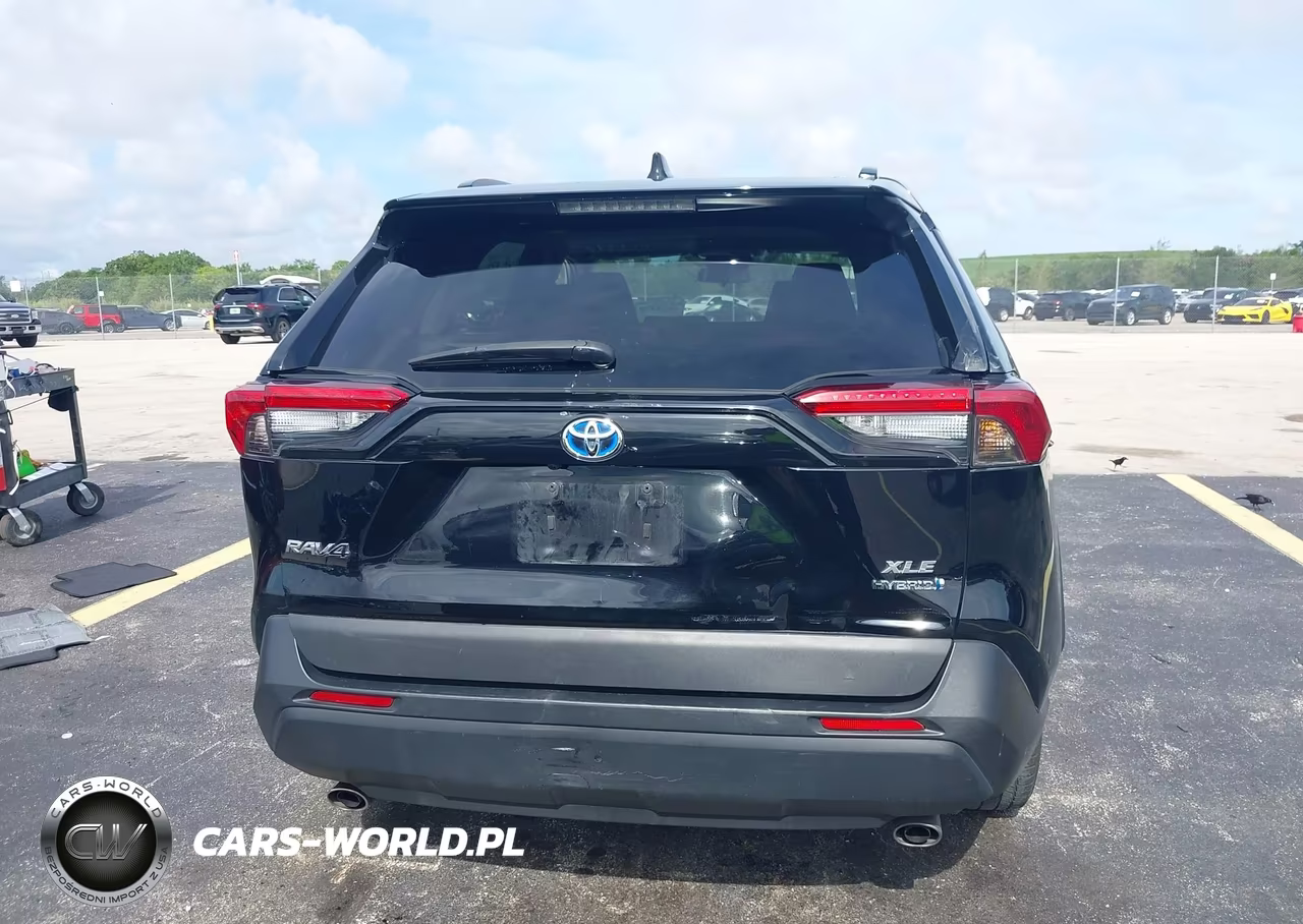2021 Toyota Rav4 Hybrid Xle VIN:2T3RWRFV7MW128640 - 17