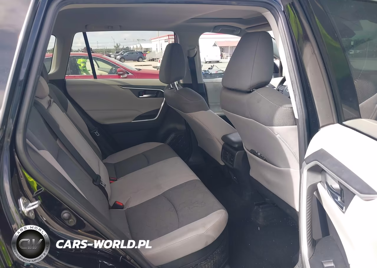2021 Toyota Rav4 Hybrid Xle VIN:2T3RWRFV7MW128640 - 8