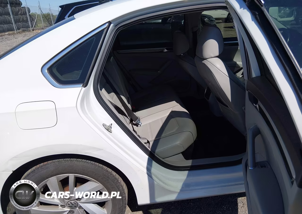 2018 Volkswagen Passat 2.0T Se VIN:1VWBA7A39JC011714 - 8