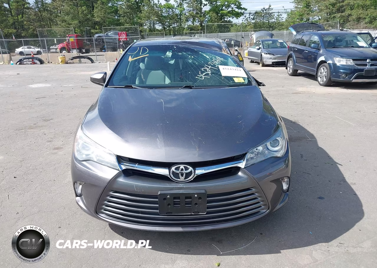 2015 Toyota Camry Le VIN:4T1BF1FK7FU991930 - 12