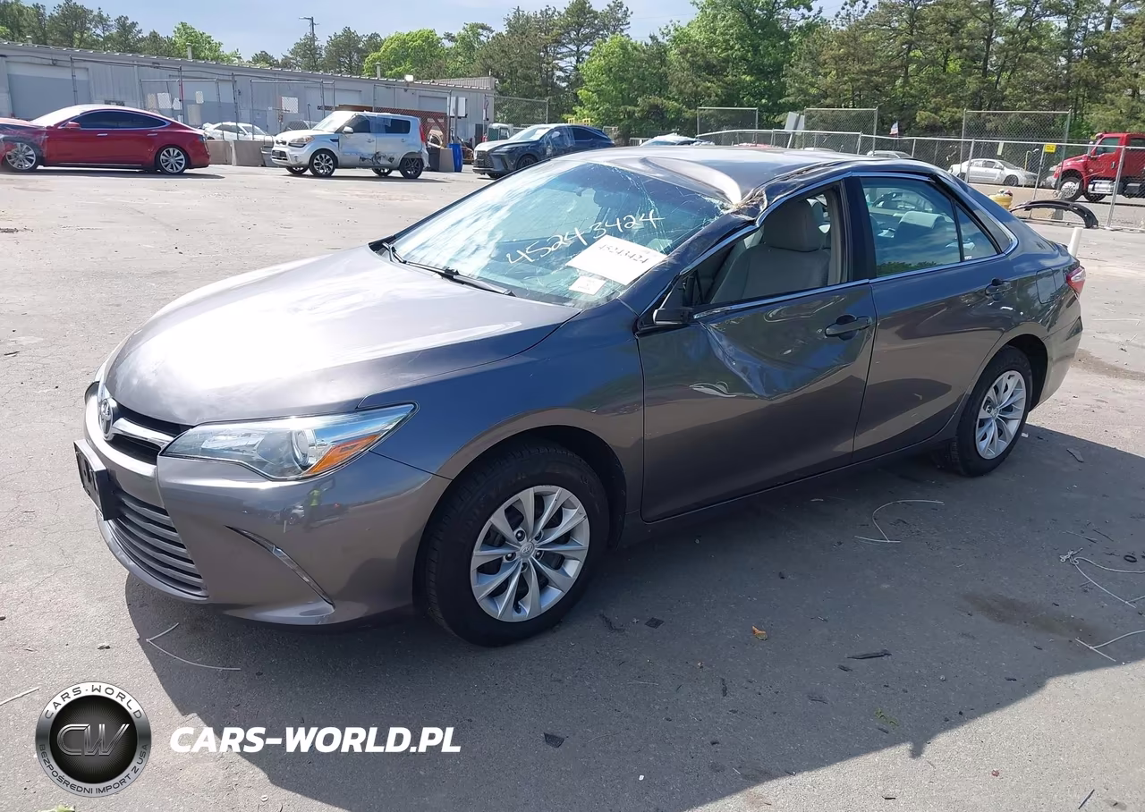 2015 Toyota Camry Le VIN:4T1BF1FK7FU991930 - 2
