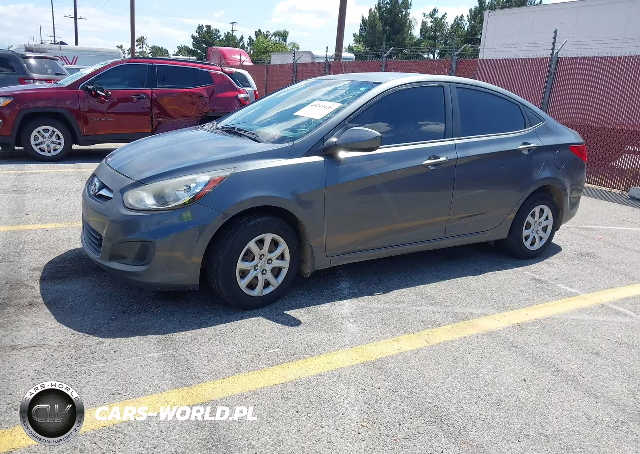 2013 Hyundai Accent Gls VIN:KMHCT4AE5DU281972 - 2