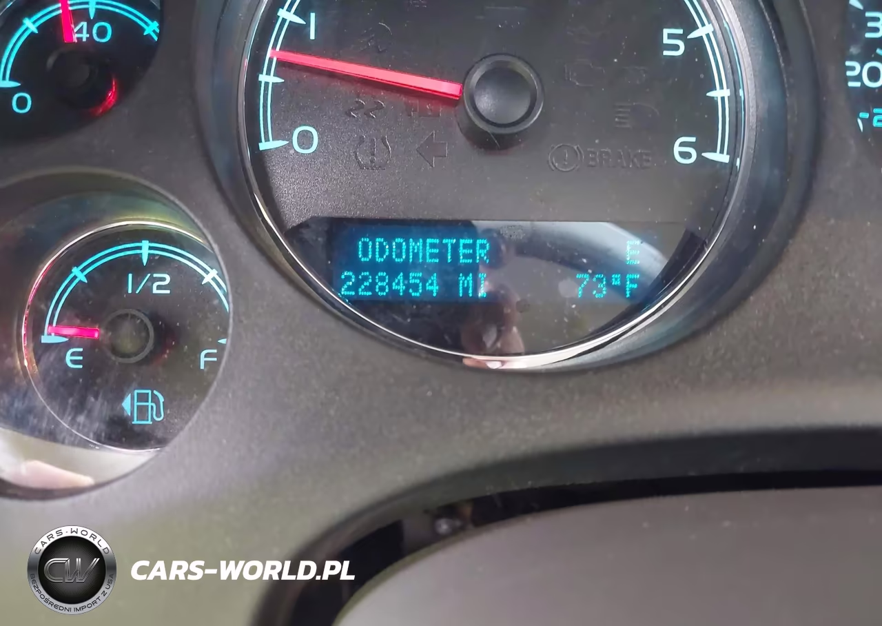 2012 Chevrolet Tahoe Lt VIN:1GNSKBE05CR136719 - 15