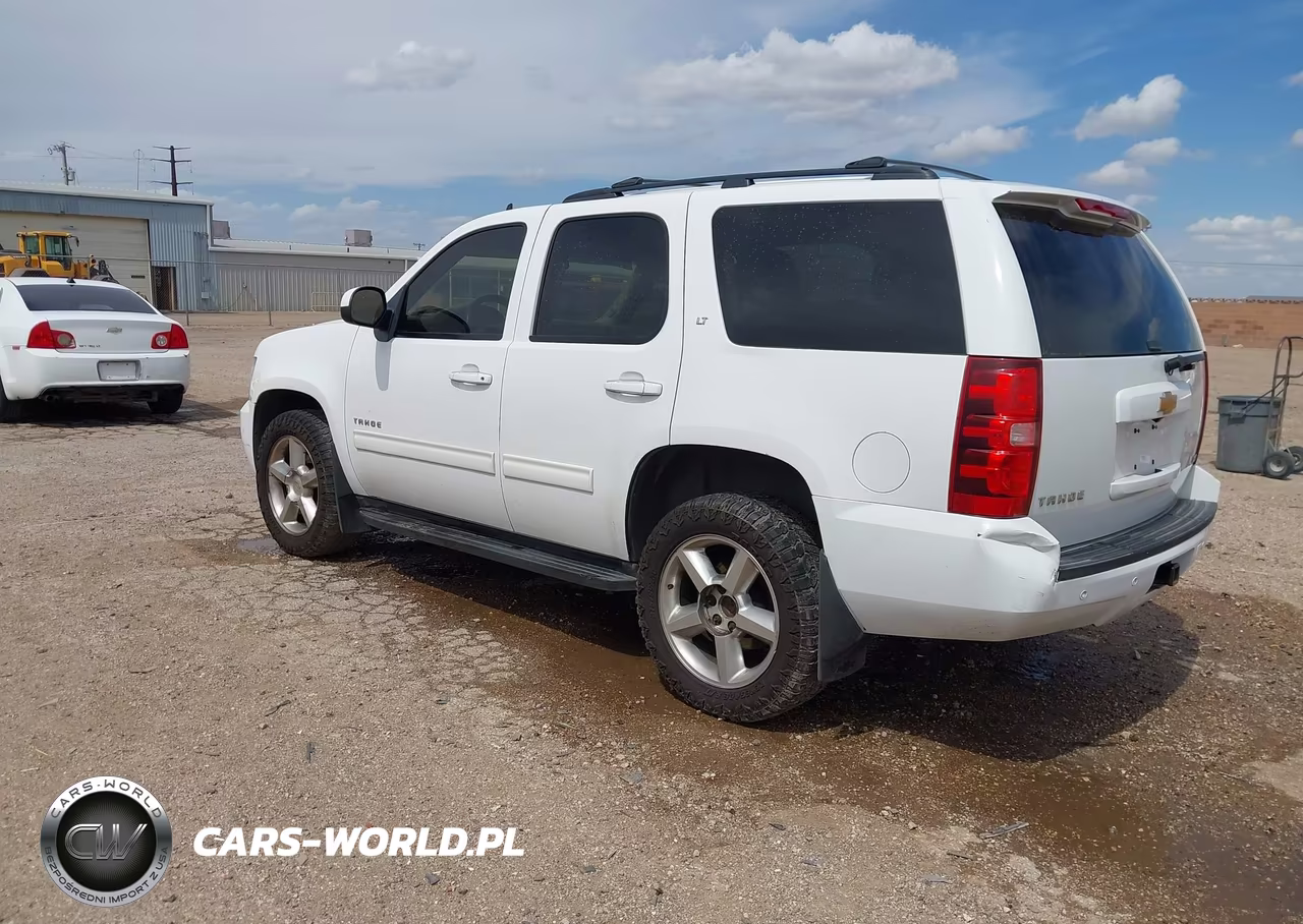 2012 Chevrolet Tahoe Lt VIN:1GNSKBE05CR136719 - 3
