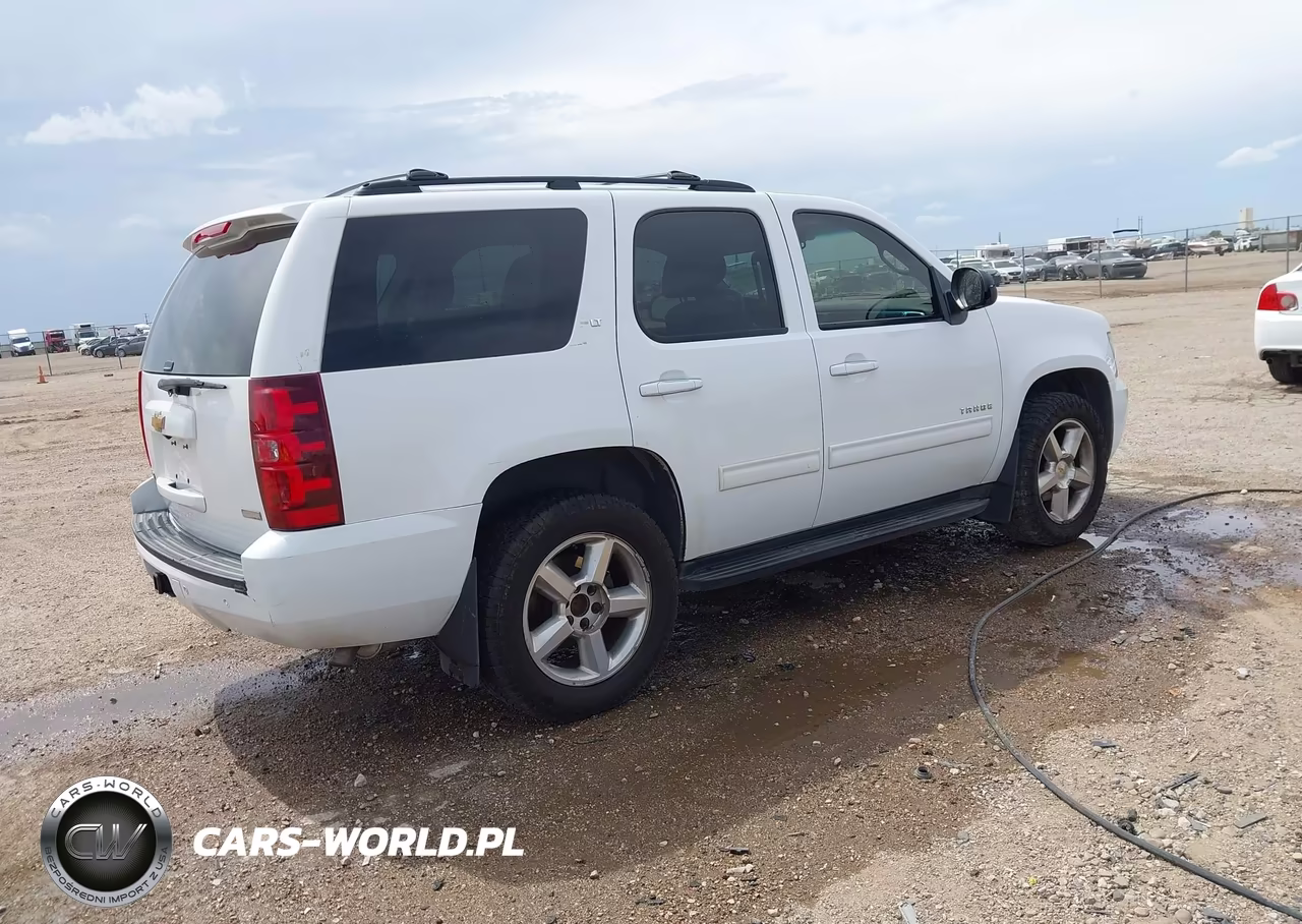 2012 Chevrolet Tahoe Lt VIN:1GNSKBE05CR136719 - 4